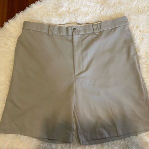 Oak Hill mens flat front shorts